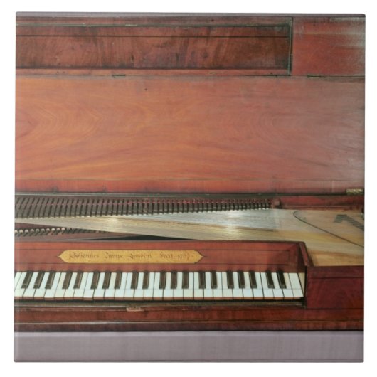 Square piano, 1767 (foto) tegeltje (Voorkant)