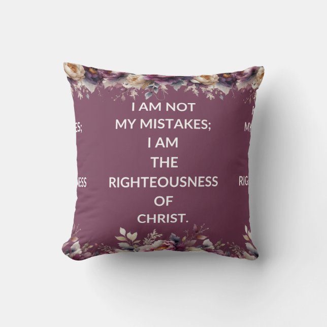 Square pillow with a simple purple religious quote kussen (Voorkant)
