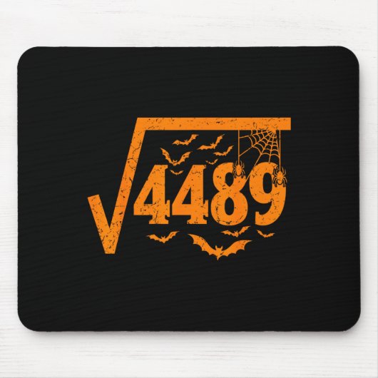 Square Root 4489 Funny Halloween Meme 67 Math Teac Muismat (Voorkant)