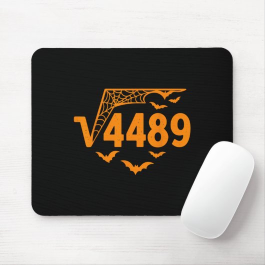 Square Root 4489 Funny Halloween Meme 67 Math Teac Muismat (Met muis)