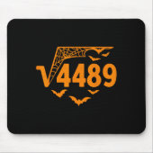 Square Root 4489 Funny Halloween Meme 67 Math Teac Muismat (Voorkant)