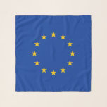 Square Scarf met vlag van de Europese Unie Sjaal<br><div class="desc">Voeg een vleugje elegantie toe aan uw garderobe met onze exclusieve vierkante sjaal met de vlag van de Europese Unie! Deze sjaal is met veel aandacht voor detail gemaakt en is meer dan alleen een mode accessoire; het is een eerbetoon aan de Europese eensgezindheid en culturele trots. Het levendige ontwerp...</div>