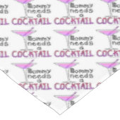 SQUARE TABLECLOTH - Mama heeft een COCKTAIL nodig! Tafelkleed (Gekanteld)
