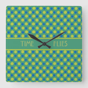 Square Wall Clock, Blue en Green Polka Dots Vierkante Klok
