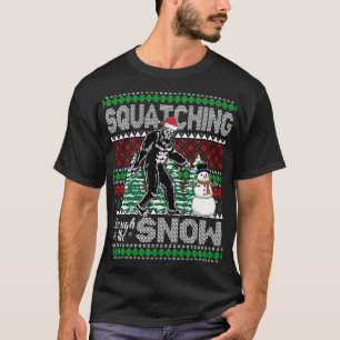 Squatching door de sneeuw Bigfoot Lelijke trui C T-shirt