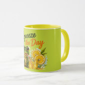 	Squeeze the Day Mok met Gele Rand (Voorkant rechts)