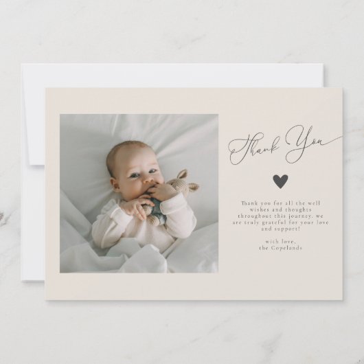 Squiggly Wavy Beige Lijst Geboorteaankondiging Fot Aankondiging (Achterkant)