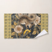 Squirrel and Yellow Canary with Flowers Pattern Bad Handdoek (Handdoek)