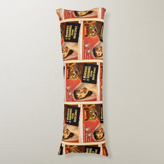 Squirrel from Outer Space Lichaamskussen (Voorkant Verticaal)