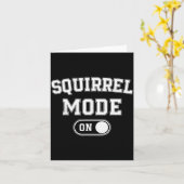 Squirrel Mode On Costume Funny Nut Gatherer Gift A Kaart (Gele Bloem)
