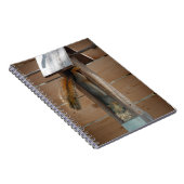 Squirrel Raiding Bird Feeder Notitieboek (Rechterzijde)