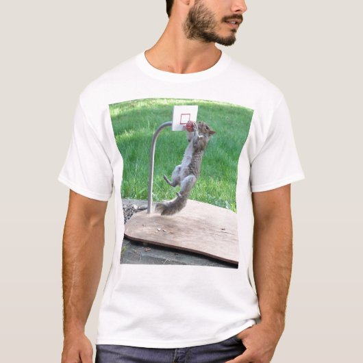 Squirrel Slam Dunk T-shirt (Voorkant)