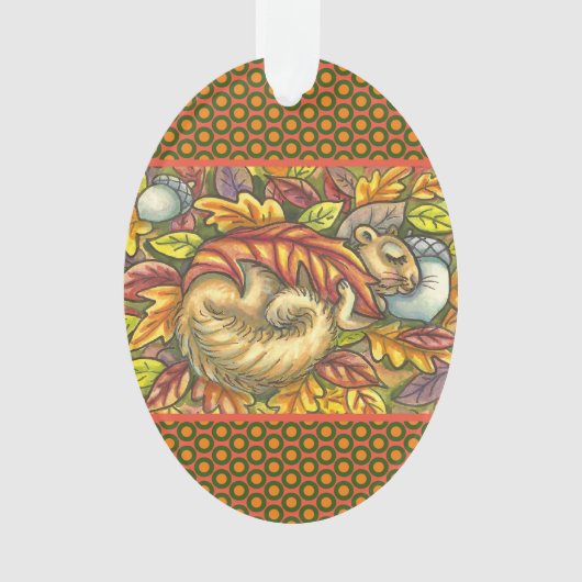 SQUIRREL SLAPING ONDER AUTUMN LEAVES, SEASONAL ORNAMENT (voorkant)