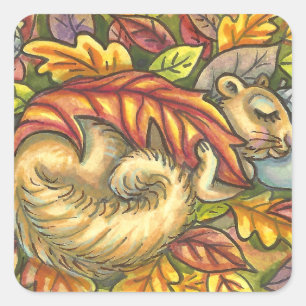 SQUIRREL SLAPING ONDER AUTUMN LEAVES, SEASONAL VIERKANTE STICKER