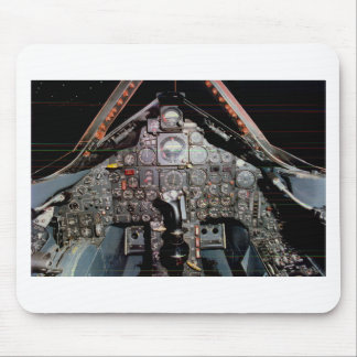 SR-71 Cockpit Center.jpg Muismat