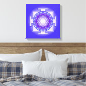 Sri Yantra Mandala Paarse en Blauwe Canvas Print (Insitu (Slaapkamer))
