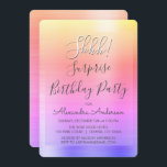 Ssst! Verrassing Rainbow verjaardagsfeestje Kaart<br><div class="desc">Ssst! Verrassingsverjaardagsfeest Goud, Roze en Paarse Pastelregenboog Ombre Faux Gepolijst Metaal Metallic Folie Girly Verjaardagsuitnodigingen. De moderne en chique uitnodigingen voor verjaardagsfeestjes gebruiken de populaire handgeschreven typografie en zijn perfect om gasten uit te nodigen voor een meisjesachtig verjaardagsfeestje. Neem contact op met de ontwerper als u meer overeenkomende objecten nodig...</div>