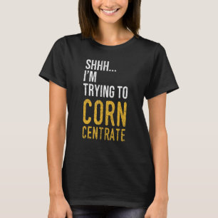 Sst, ik probeer me te concentreren retro cornhole t-shirt
