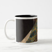 St. Ambrose, c.1633-39 Tweekleurige Koffiemok (Links)