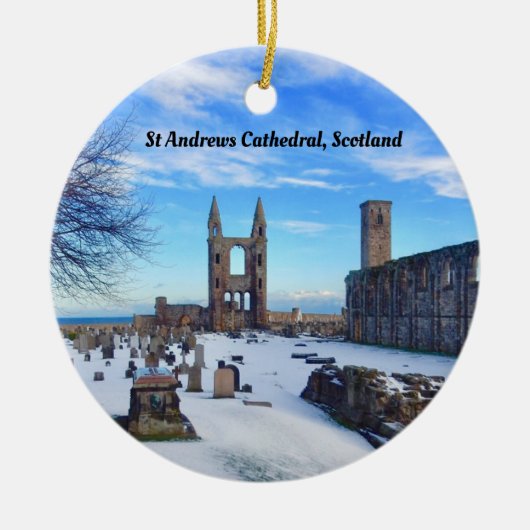 St Andrews Scotland Cathedral Ruins in Snow Keramisch Ornament (Voorkant)