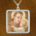 St. Anthony van Padua en het Christelijke Kind (JM Zilver Vergulden Ketting<br><div class="desc">St. Anthony van Padua (1195-1231) is een van de meest populaire heiligen van de kerk. Voor het eerst geïntroduceerd als artistiek motief in de 17e eeuw, is St. Anthony die het Christelijk Kind houdt, vertaald naar allerlei artistieke media in het hele wereldbol, vooral waar Franciscanese missionarissen het woord hebben verspreid....</div>