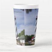 St. Augustine Vuurtoren Latte mok (Voorkant)