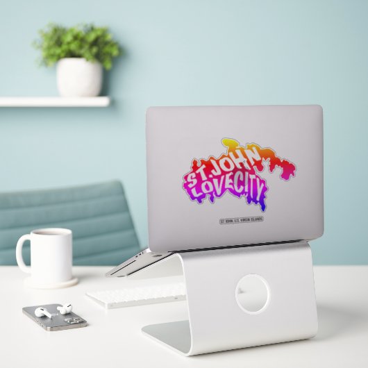 St. John, Love City, VS Maagdeneilanden | Kleur Sticker (Laptop op bureau)