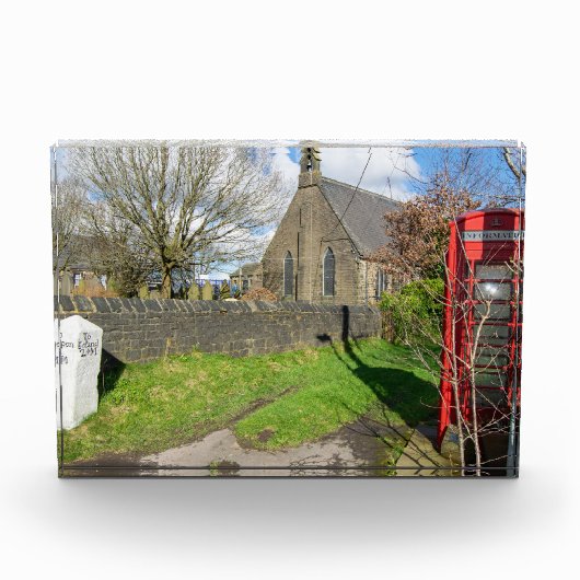 St. Luke's Churchyard, Norland Fotoblokken (Voorkant)