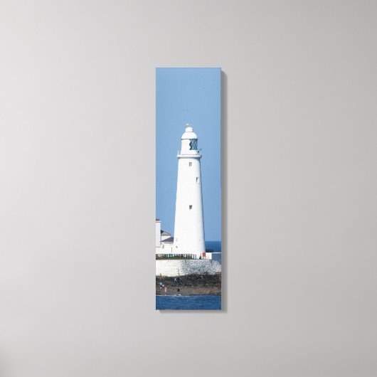 St Mary's vuurtoren op het verticale kustdoek Canvas Afdruk (Voorkant)