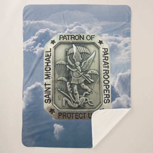 St. MICHAEL Sherpa Deken (Voorkant)