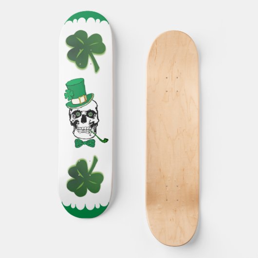 St. Paddy Skull Skateboard (Voorkant)