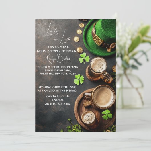 St. Patrick bruin en groene kabouter en goud Kaart (Staand voorkant)