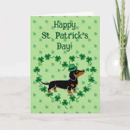 St. Patrick Day Black en Tan Dachshund Posing Kaart