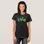 St Patrick Day Peace Love Shamrock Saint Paddy Men T-shirt (Voorkant volledig)