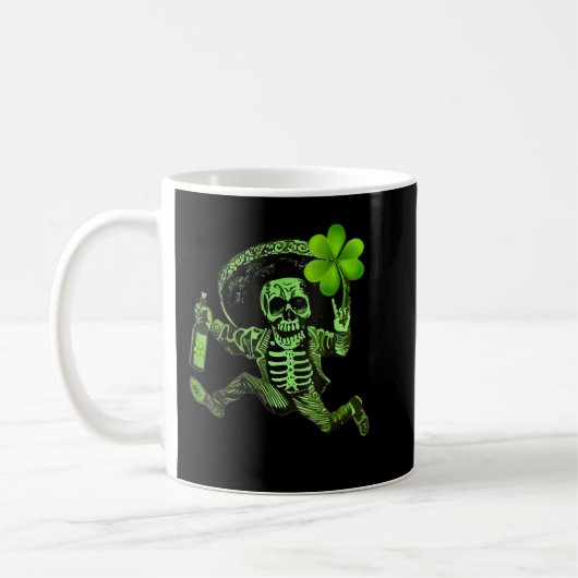 St. Patrick Day Skeleton Drinking Wine Clover Sham Koffiemok (Links)