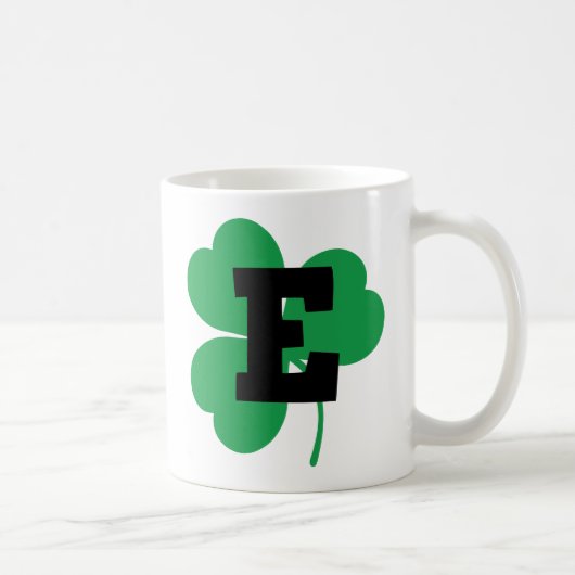 St Patrick Letter E Alphabet Koffiemok (Rechts)
