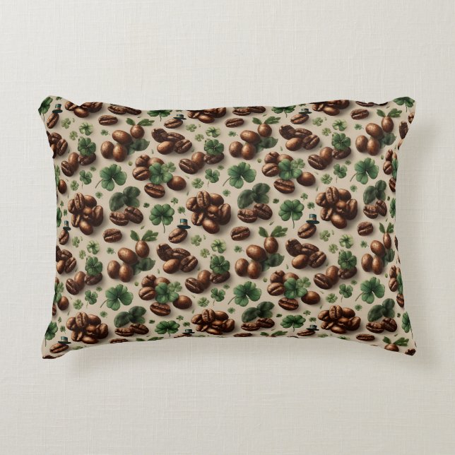 St. Patrick’s Day Coffee & Shamrock Pattern Accent Kussen (Voorkant)