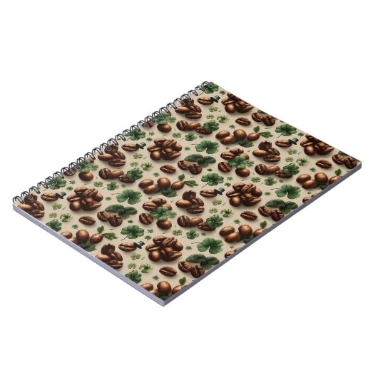 St. Patrick’s Day Coffee & Shamrock Pattern Notitieboek (Linkerzijde)