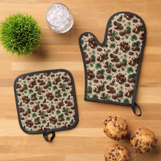 St. Patrick’s Day Coffee & Shamrock Pattern Ovenwant & Pannenlap Set (Top down)