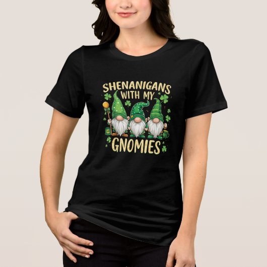 St Patrick’s Day Lucky Shamrock Gnome  Tri-Blend Shirt (Voorkant)