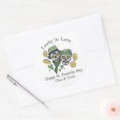 St Patricks Aangepaste naam Groene schedel Lucky i Ronde Sticker (Envelop)