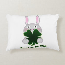 St. Patricks Bunny Proud om Irish Shamrock te word Accent Kussen