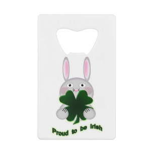 St. Patricks Bunny Proud om Irish Shamrock te word Creditkaart Flessenopener