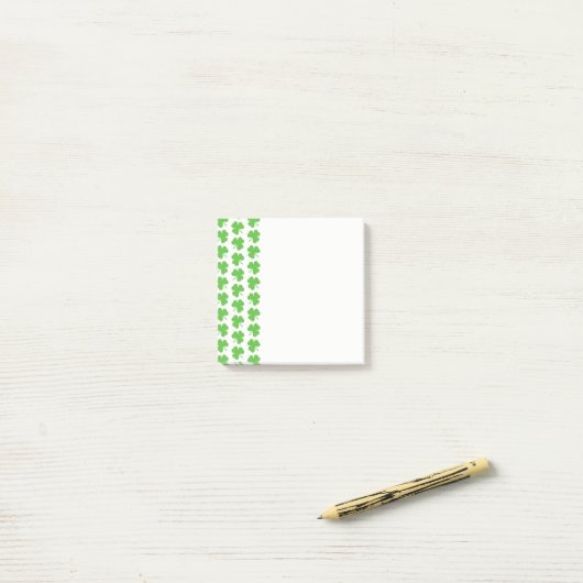 St. Patrick's Dag Post-it® Notes (Op bureau)