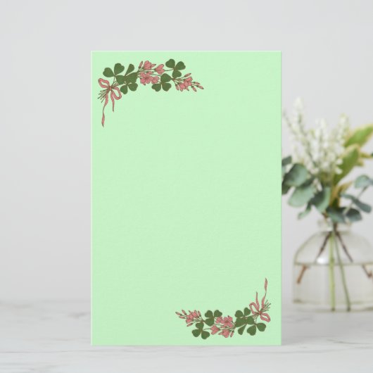 ST. PATRICK'S DAG/Shamrocks Briefpapier (Staand voorkant)