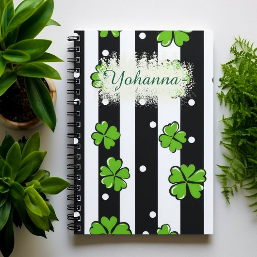 St. Patrick's Day Aangepaste naam, strepen en klav Notitieboek