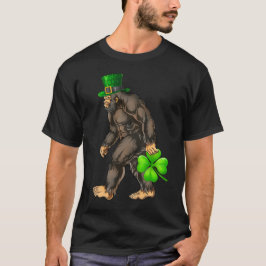 St Patricks Day Bigfoot Sasquatch Iers T-shirt