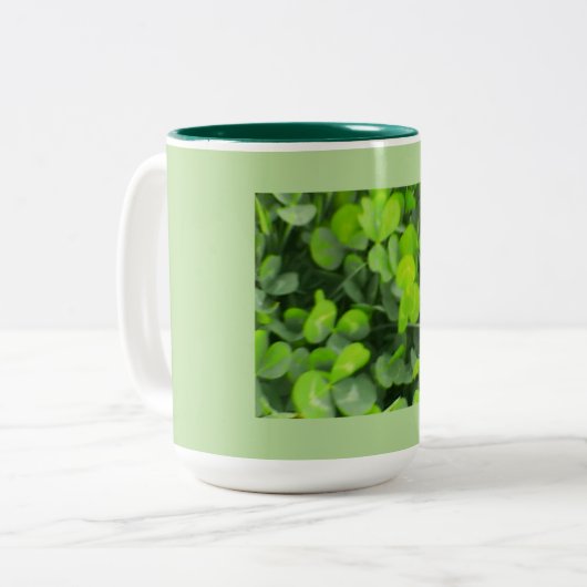 St. Patrick's Day Clover Tweekleurige Koffiemok (Voorkant links)