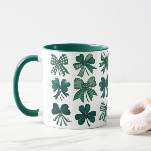 St. Patrick's Day Coquette Strikers Klaveren Mok (Met donut)