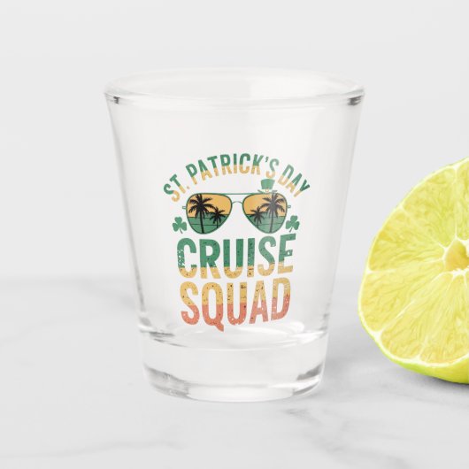 St Patrick's Day Cruise Squad Grappige Familie Mat Shot Glas (Voorkant)